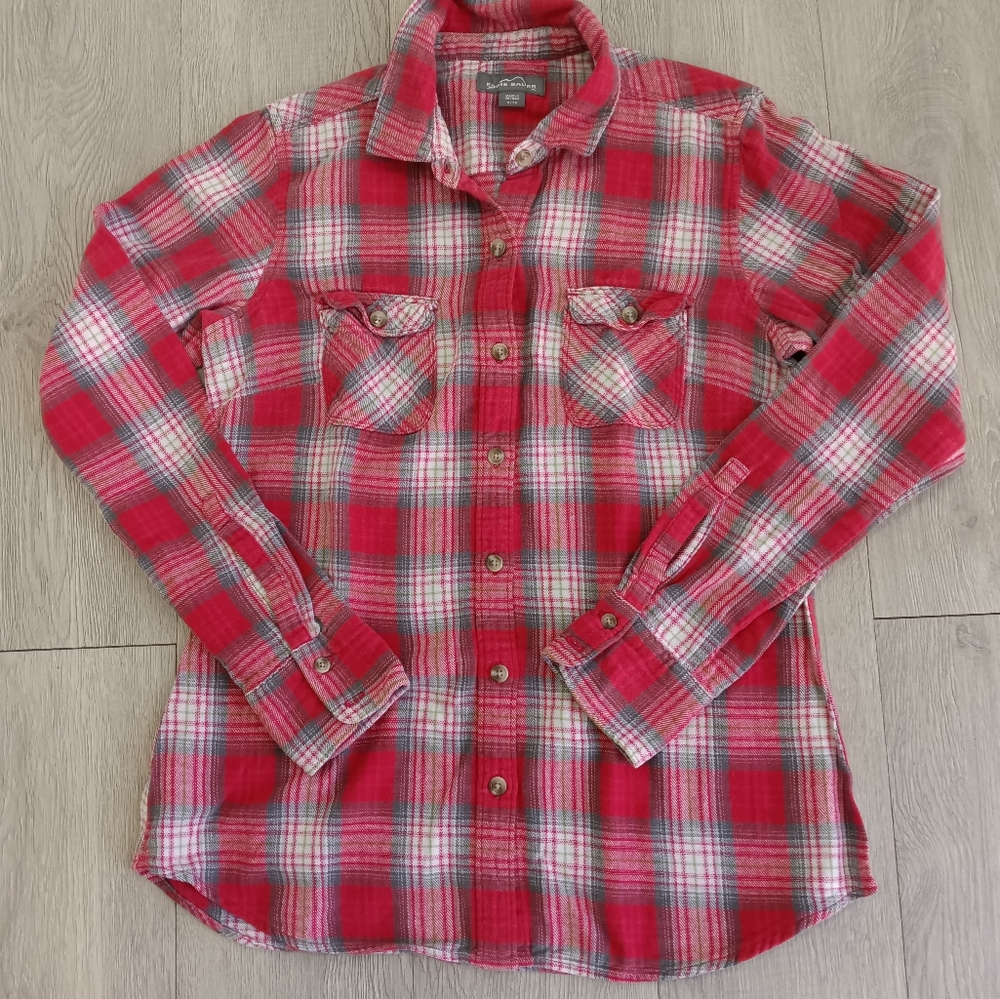 Eddie Bauer Women's Shirt size S.